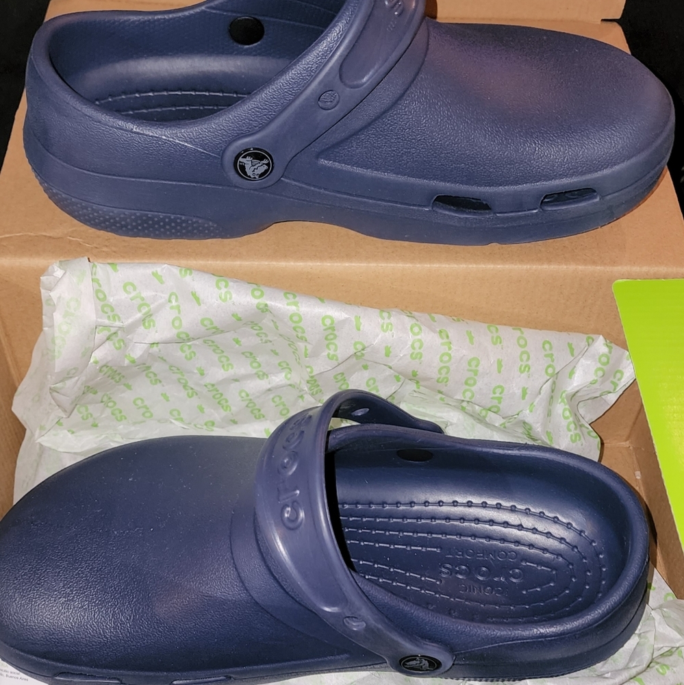 Crocs - Picture 5 of 6